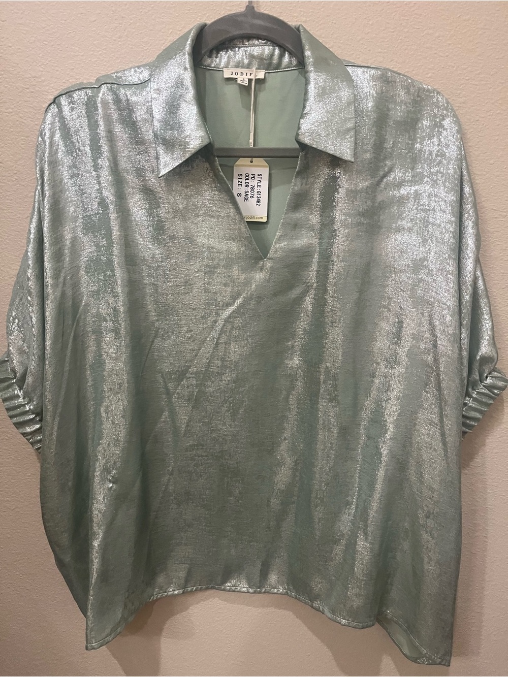 JODIFL Metallic Mint V-Neck Collared Blouse